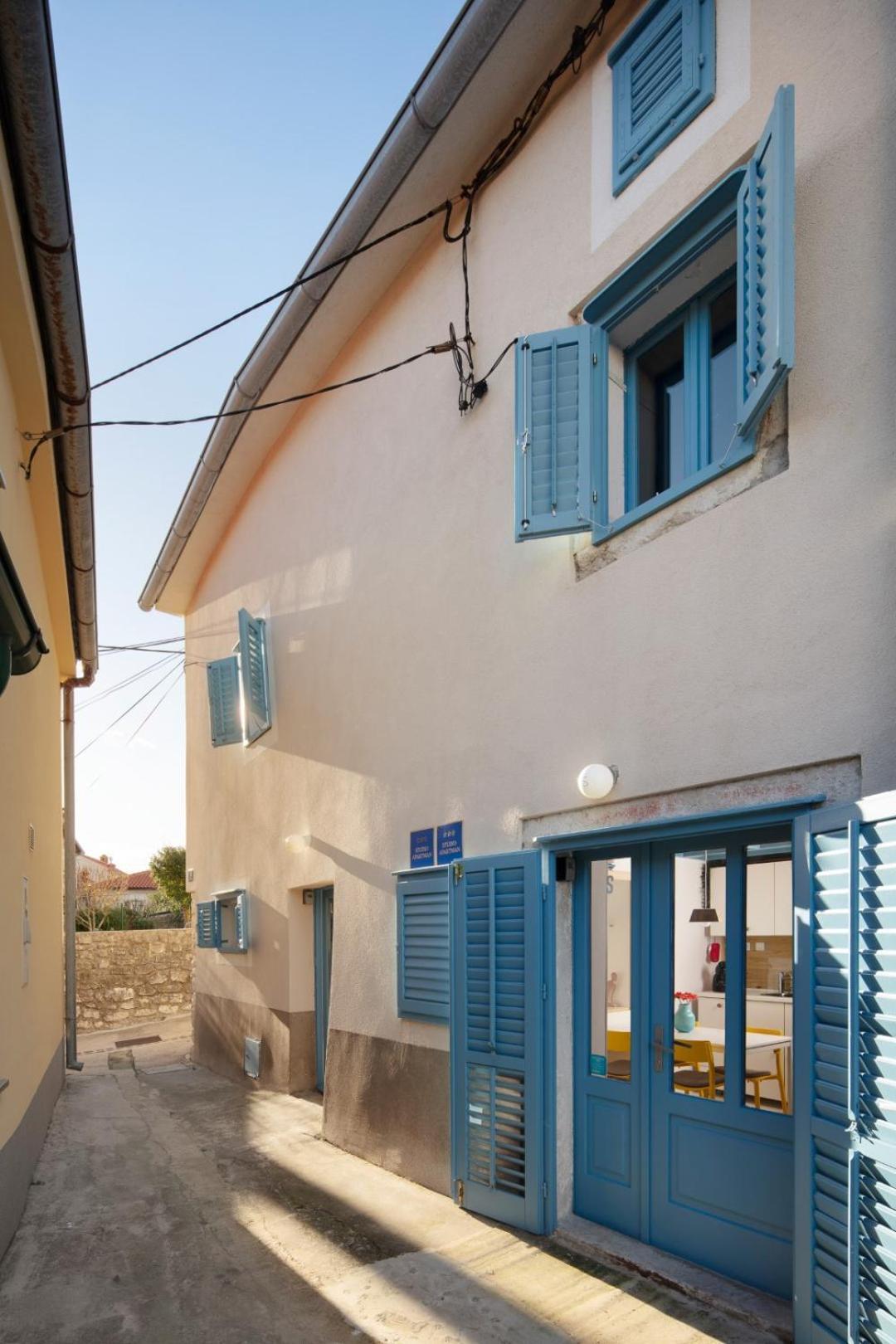 Apartment Stone House Krk Кърк Екстериор снимка